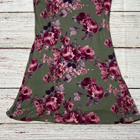 Francesca’s Alya River Floral Fit and Flare Halter Mini Dress in Dark Olive Sz M - Picture 8 of 16